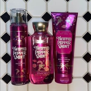 Twisted peppermint Bath and Bodyworks set.